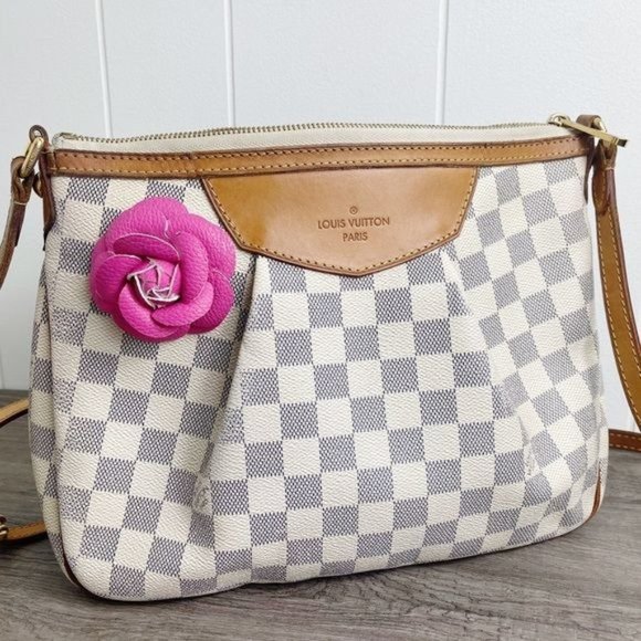 Whiskey Kiss Handbags - Camellia Flower Vegan Leather Magnetic Bag Charm